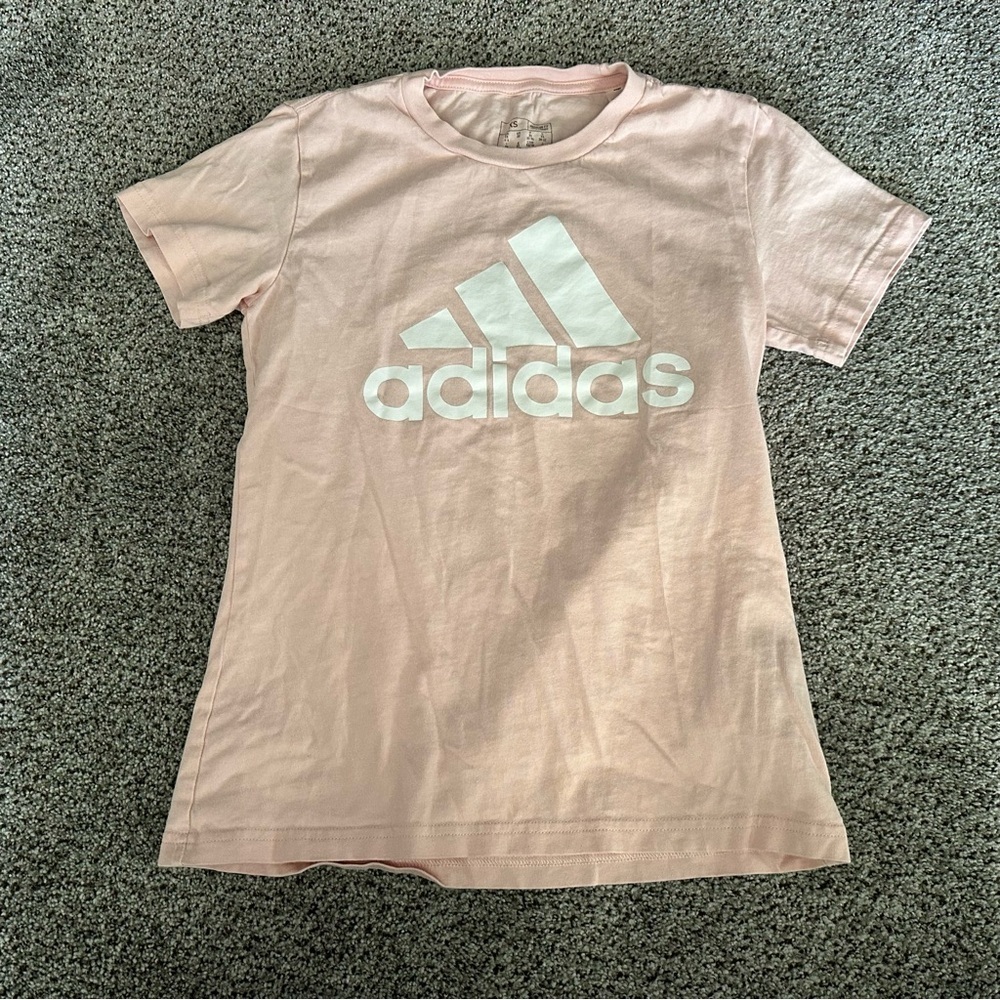 ADIDAS XS Light Pink White Big Logo Tee Shirt Tee R $25 - Picture 4 of 9